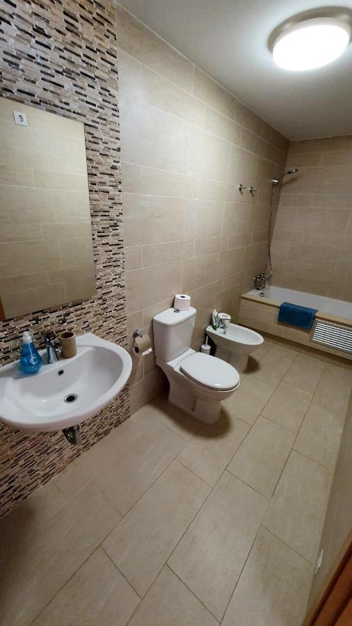 ואלדוויניו Modern 4 Double Bedroom Villa With Pool / Garden מראה חיצוני תמונה